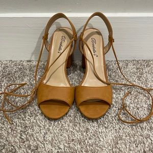 Tan lace up heels!